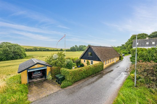 Lyngevej 17 er til salg for kun 450.000 kr.: Se de billigste boliger til salg i Knebel her