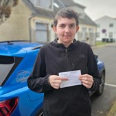 Guldkortet ApS ønsker Rasmus tillykke med kørekortet