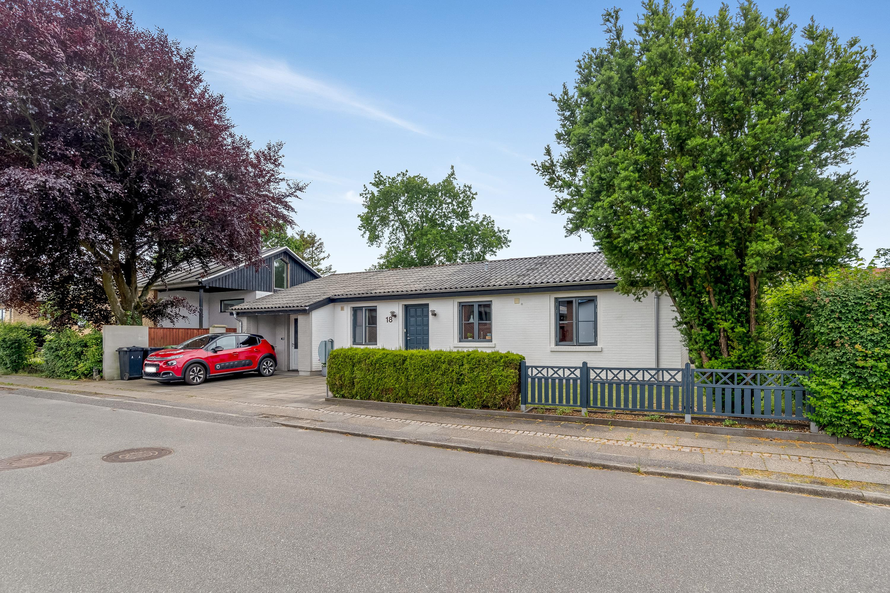 Villa med 2 badeværelser beliggende tæt på centrum!