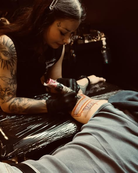 Mr. & Mrs. Tattoo tilbyder ledige tider hos talentfuld kunstner i december