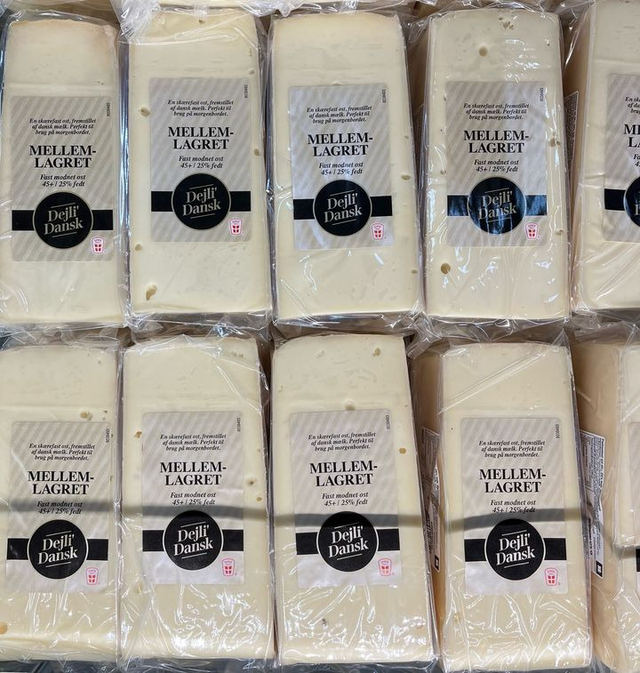 Spar Fårup tilbyder mellem lagret ost til fantasipris denne søndag: 1 kg for 65 kr