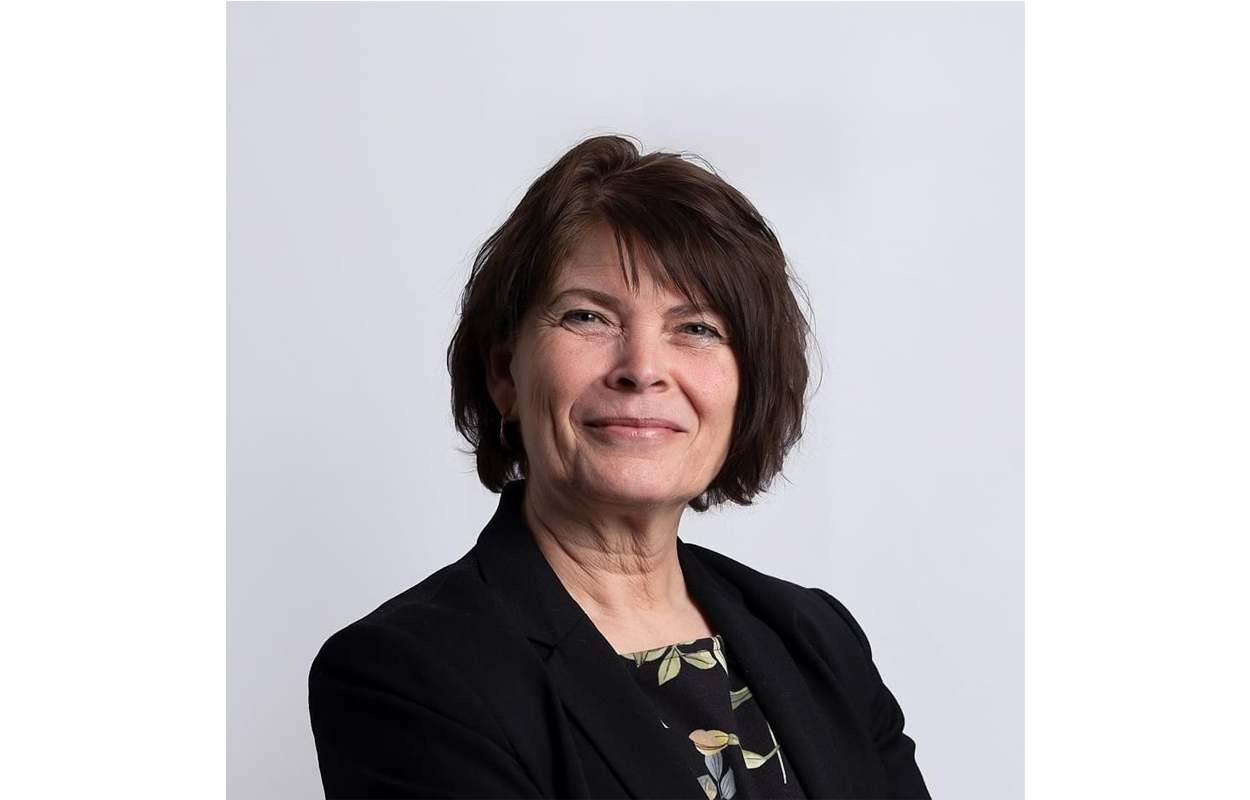 Tina Boel stiller op for SF