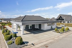 Top 6 over dyreste boliger til salg i Løsning. Priser op til 7.195.000 kr