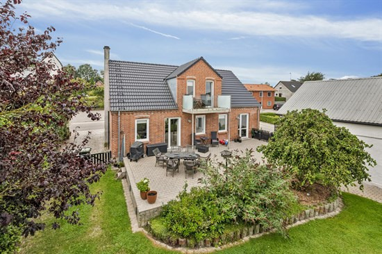 Top 6 over dyreste boliger til salg i Auning. Priser op til 4.495.000 kr