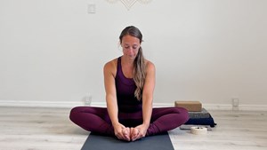 Find din indre ro med Yin Yoga i Hammel