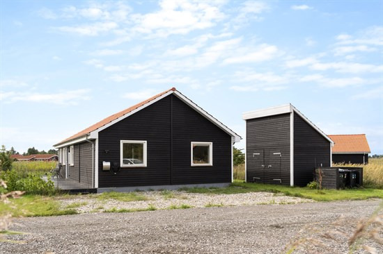 Marielyst Strandpark 277 og 1 anden boliger er kommet til salg denne uge i Væggerløse - se boligerne her.