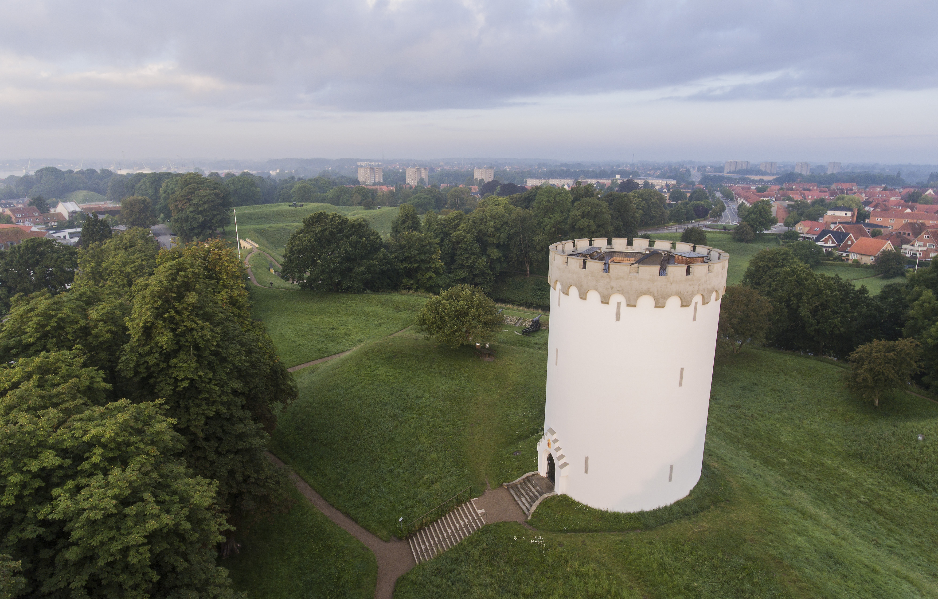 Historiske indsigter og velkomstmiddag på Fredericia Bibliotek