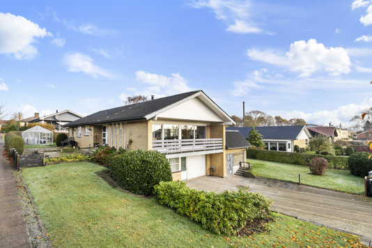 Stor villa i Nordbyen med god planløsning og delvis godkendt kælder.