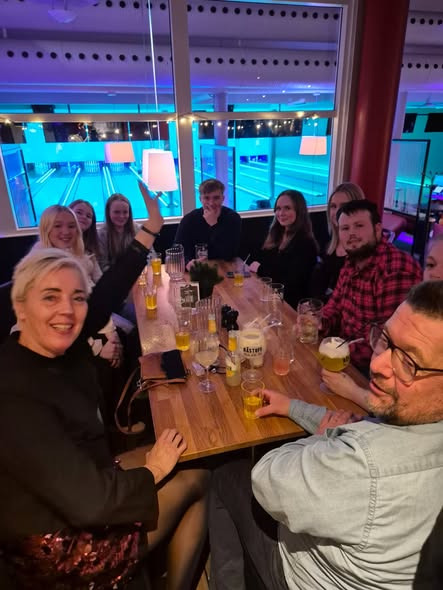 Rema 1000 Rosenkrantzgade fejrer julefrokost og styrket fællesskab før december