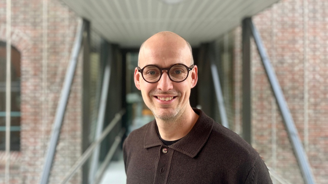 Mads Foged Søndergaard bliver ny skoleleder på Sønderlandsskolen og bringer bred erfaring og engagement med sig