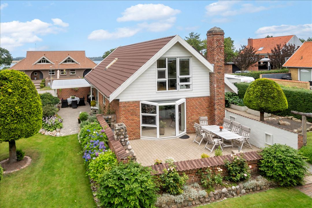 Oplev julehygge på Sarpsborgvej 84 med EDC Ejendomsgruppen Struer