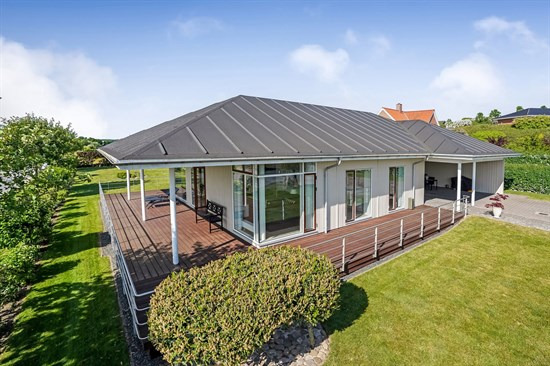 Pris sat ned med 300.000 kr. på Åløkkevej 3