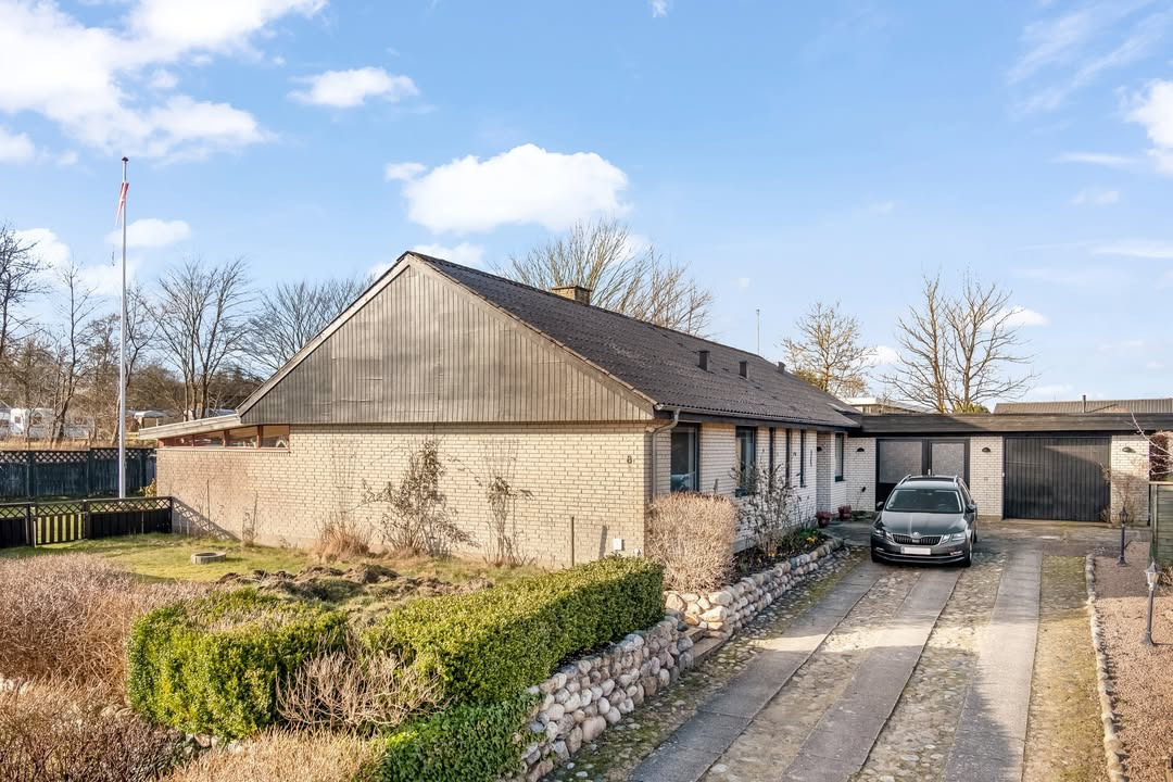 EDC Støvring fremhæver moderniseret ejendom på Stenkrogen 8 med naturskøn beliggenhed