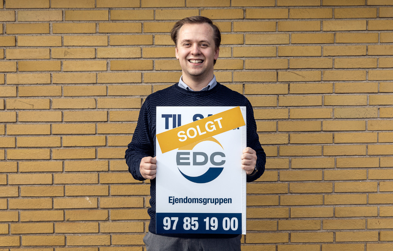 Patrick er den lokale ejendomsmægler med et bankende hjerte for Struer: "Jeg elsker at være den, der bliver spurgt"