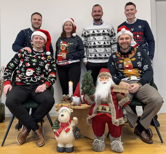 John Frandsen Herning ønsker alle en glædelig jul og takker for året der gik