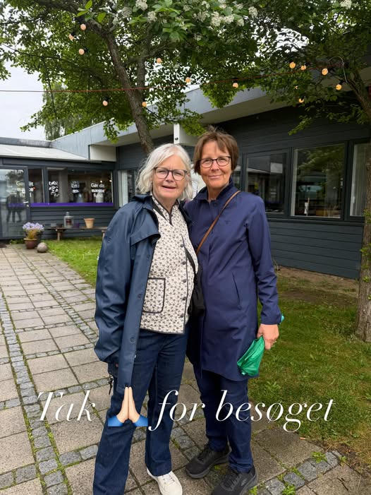 Kirkens Korshær Genbrug Egå takker glade kunder for besøget
