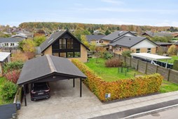 Luksusbolig netop kommet til salg i Brøndby: Se hvad du skal smide for Brøndbys dyreste adresser her