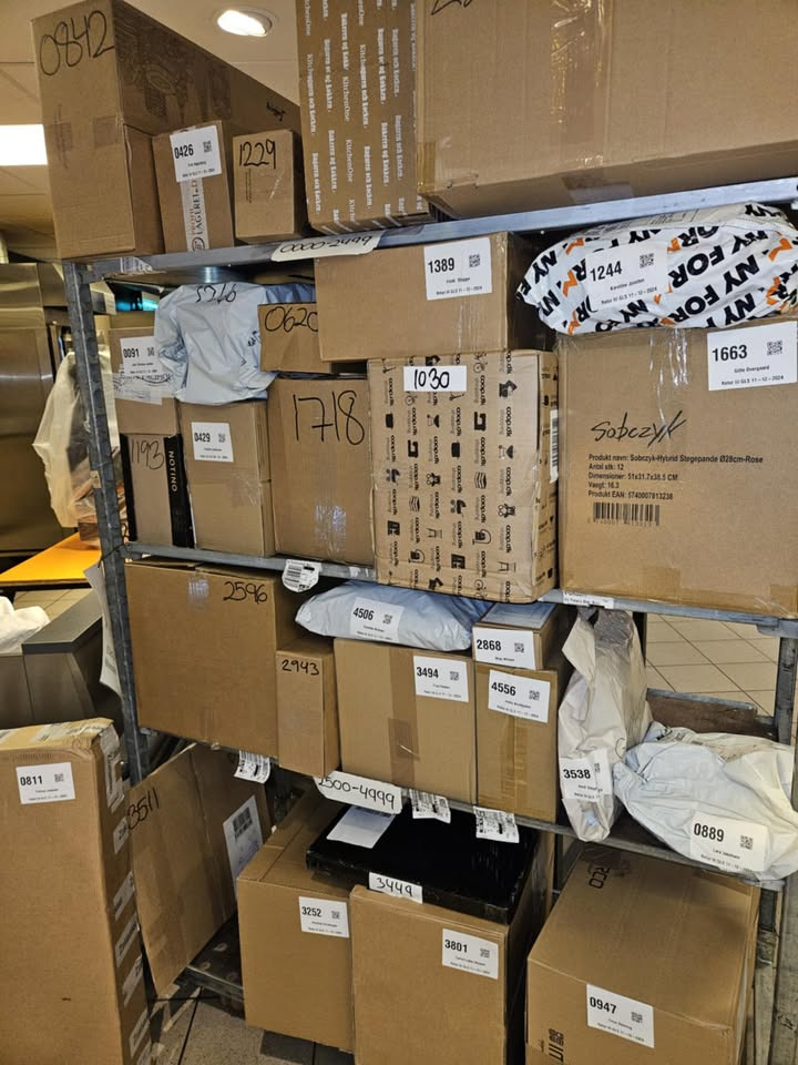 Meny Als opfordrer til hurtig afhentning af pakker efter Black Friday