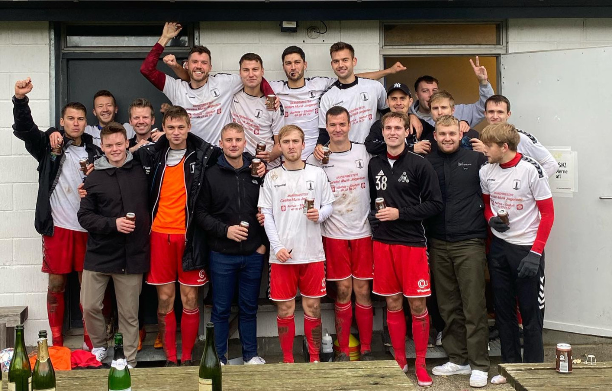 Stor triumf af Christiansbjerg IF der endegyldigt kunne fejre oprykningen til Serie 1