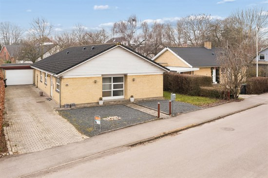 Netop kommet til salg: Gl Skolevej 1 en af Høngs dyreste adresser