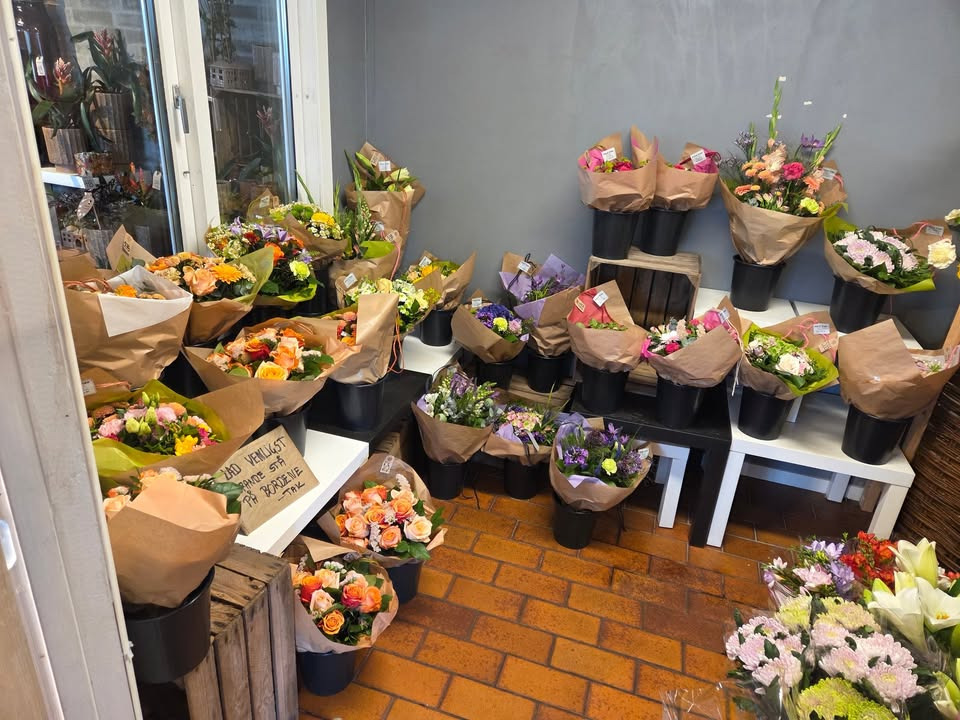 Flore Vida opdaterer selvbetjeningen med friske buketter til weekendens fristelser