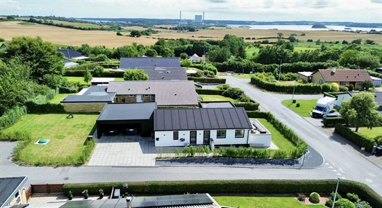 Til salg hos Ejendomsmægler Mike Andersen: Rønnevænget 2, Taulov, 7000 Fredericia