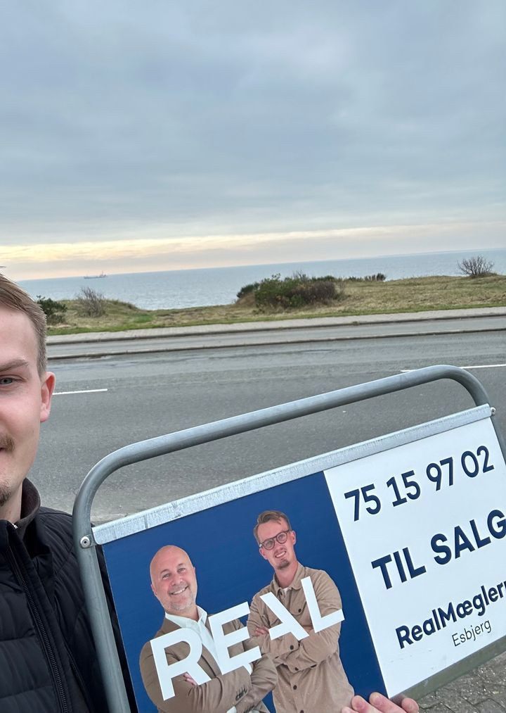 RealMæglerne Esbjerg præsenterer ny ejendom med enestående udsigt på Strandvejen