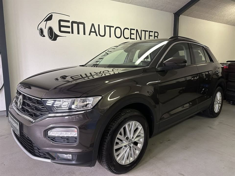 EM AUTOCENTER ApS inviterer til prøvekørsel af VW T-Roc