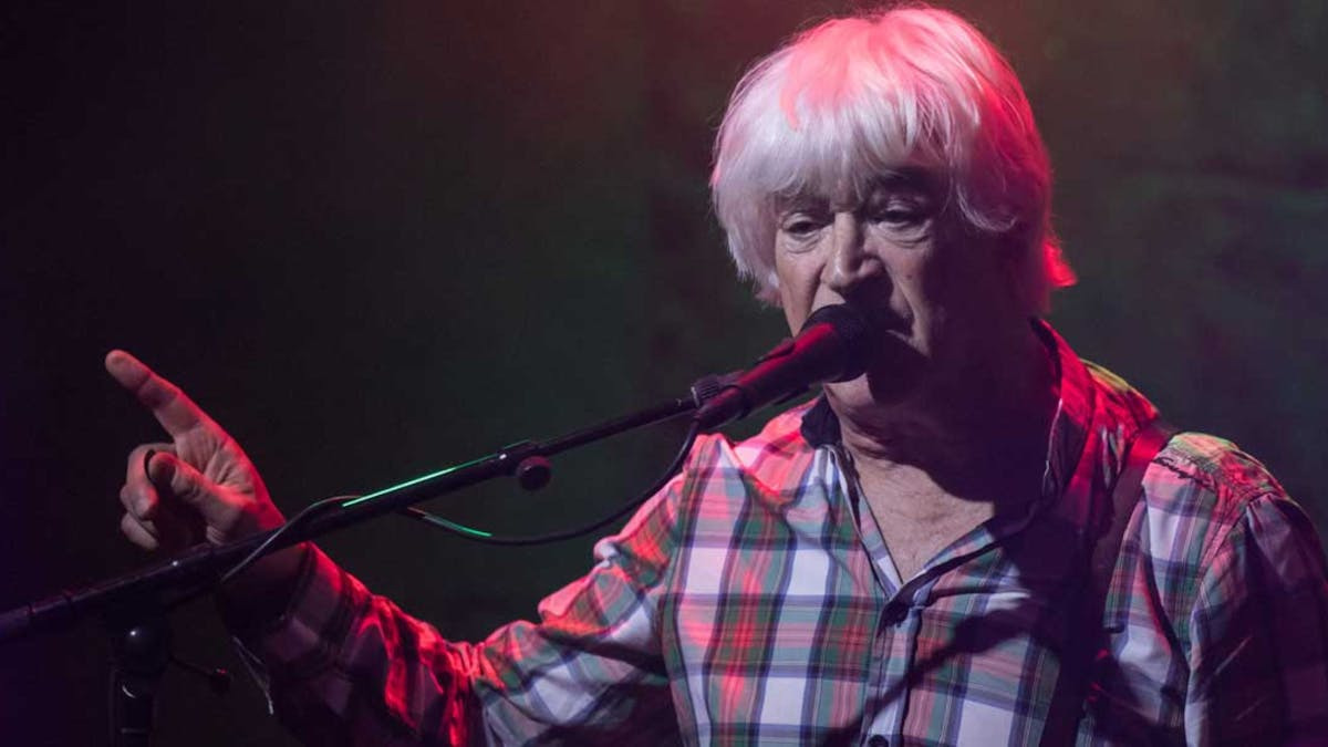 Oplev Billy Cross Band live i Holbæk