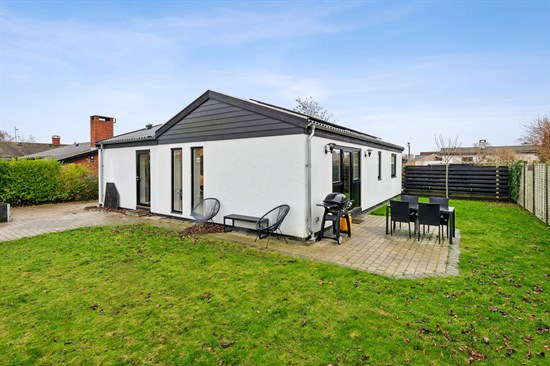 Låsbyvej 18B og 3 andre boliger er kommet til salg denne uge i Rødovre - se boligerne her.