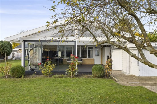 Hyttebovej 11 og 2 andre boliger er kommet til salg denne uge i Brøndby Strand - se boligerne her.