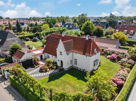 Top 6 over dyreste boliger til salg i Charlottenlund. Priser op til 48.000.000 kr