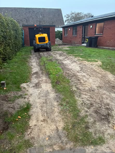 Byrdal Multiservice ApS færdiggør fliseprojekt omkring hus og garage