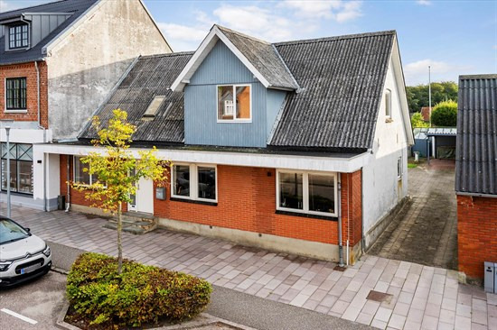 Fårupvej 15 er til salg for kun 465.000 kr.: Se de billigste boliger til salg i Rødkærsbro her