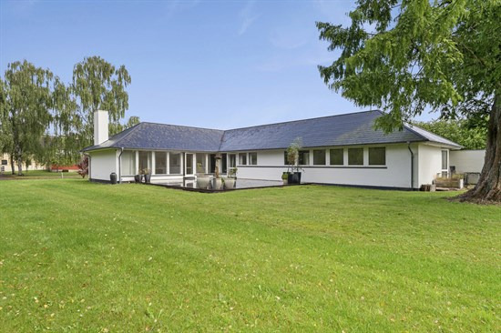 Top 6 over dyreste boliger til salg i Årslev. Priser op til 5.795.000 kr