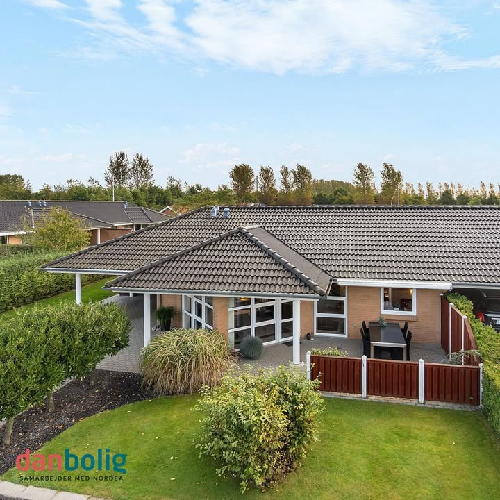 Stenhøjvænget 72: dit nye hjem? danbolig Fredericia præsenterer│Pris: 2.100.000 kr., 99 m², energimærke B