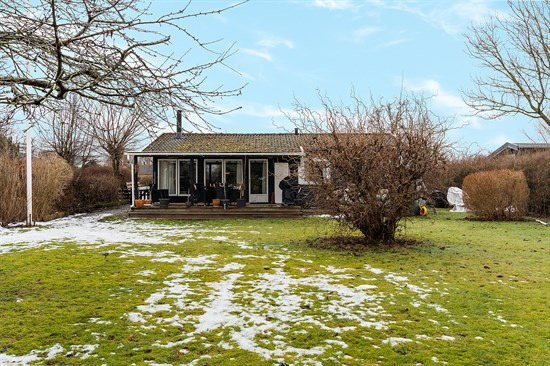 Gråspurvevej 2 og 2 andre boliger er kommet til salg denne uge i Vejby - se boligerne her.