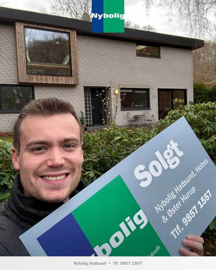 Nybolig Hadsund fejrer salg af ejendom på Markedsgade 51 i Hadsund