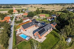 Top 6 over dyreste boliger til salg i Helsinge. Priser op til 25.500.000 kr