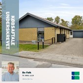 Nybolig Hjørring v/Morten Hove fejrer underskrevet købsaftale i Sindal