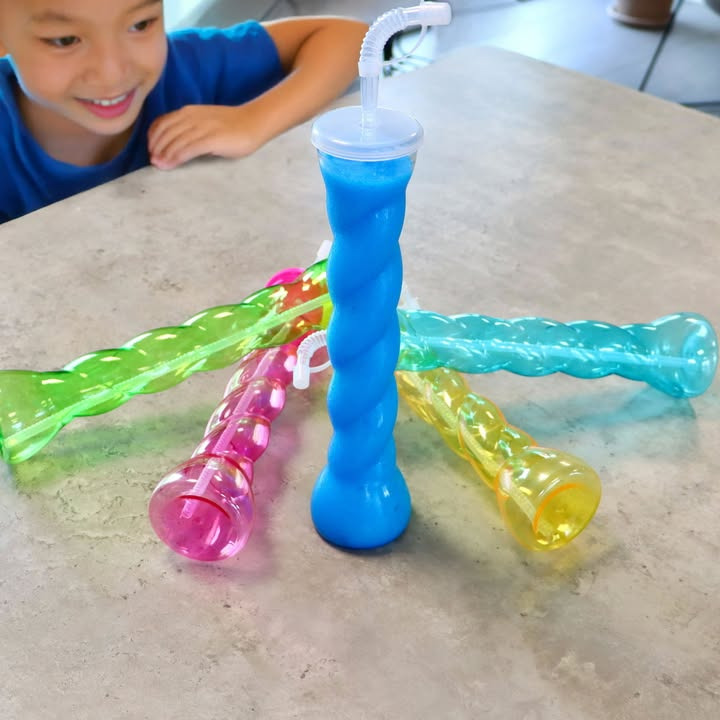 Spar Fårup introducerer farverige genanvendelige slush ice-flasker til sommerens sjove øjeblikke