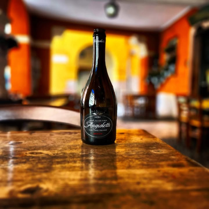 Italiensk cider fra Angioletti: Frisk, sprød og perfekt til julefrokosten 