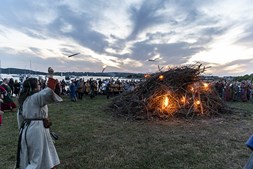 Frederikssund Kommune fejrer sankthansaften med bål, taler og masser af aktiviteter