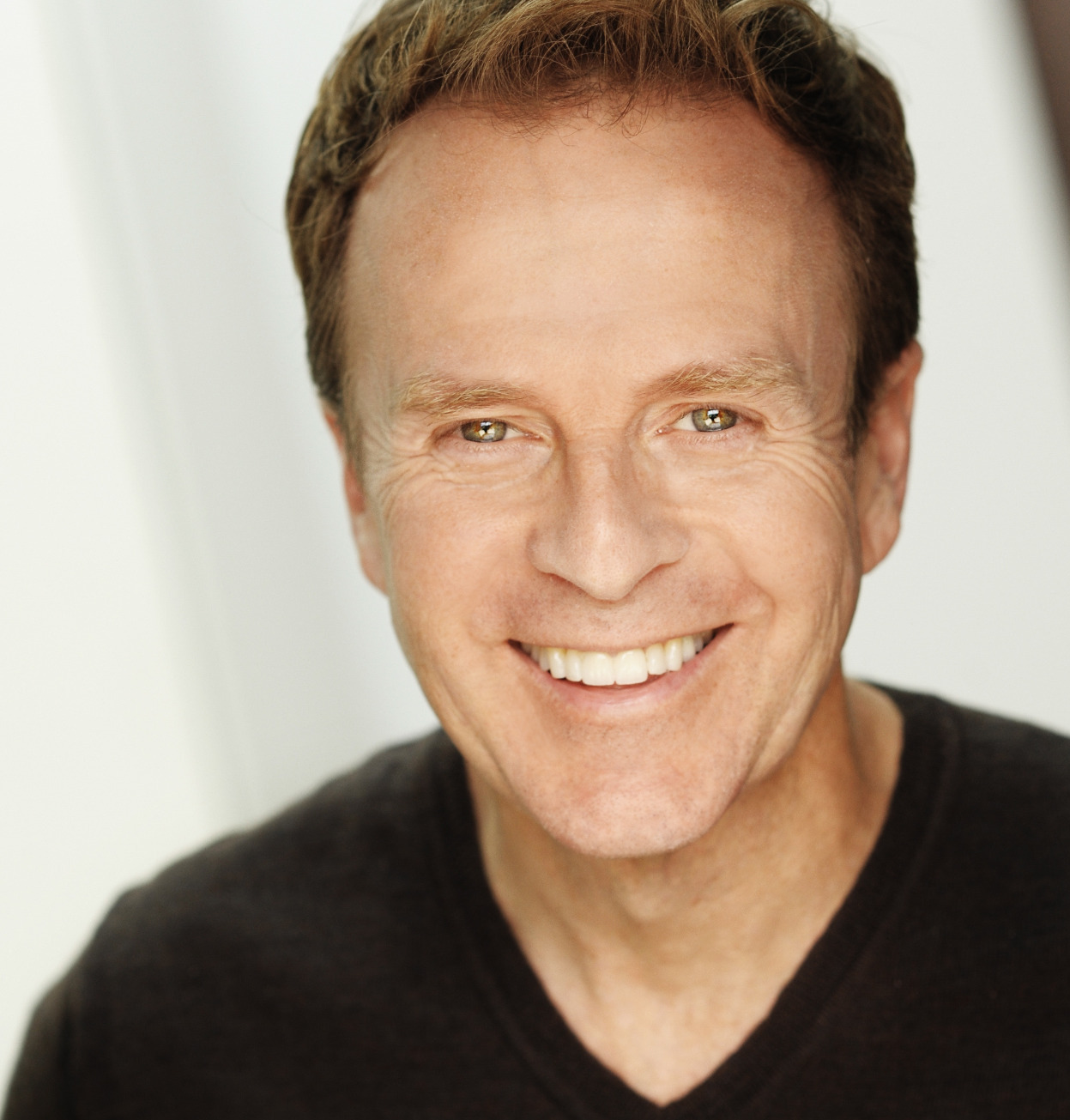 International yogalærer gæster Silkeborg: Yoga og sclerose-workshop med Garth McLean