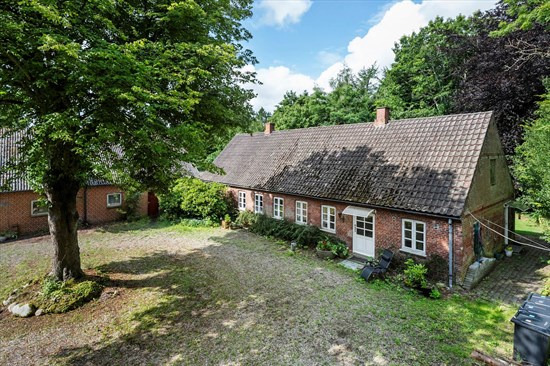 Top 6 over dyreste boliger til salg i Rødkærsbro. Priser op til 3.595.000 kr