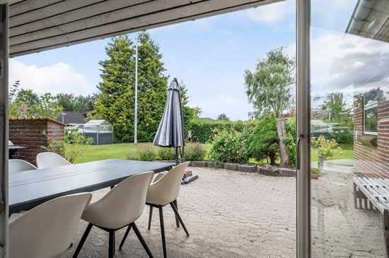Ballevej 94 er til salg for kun 595.000 kr.: Se de billigste boliger til salg i Bredsten her