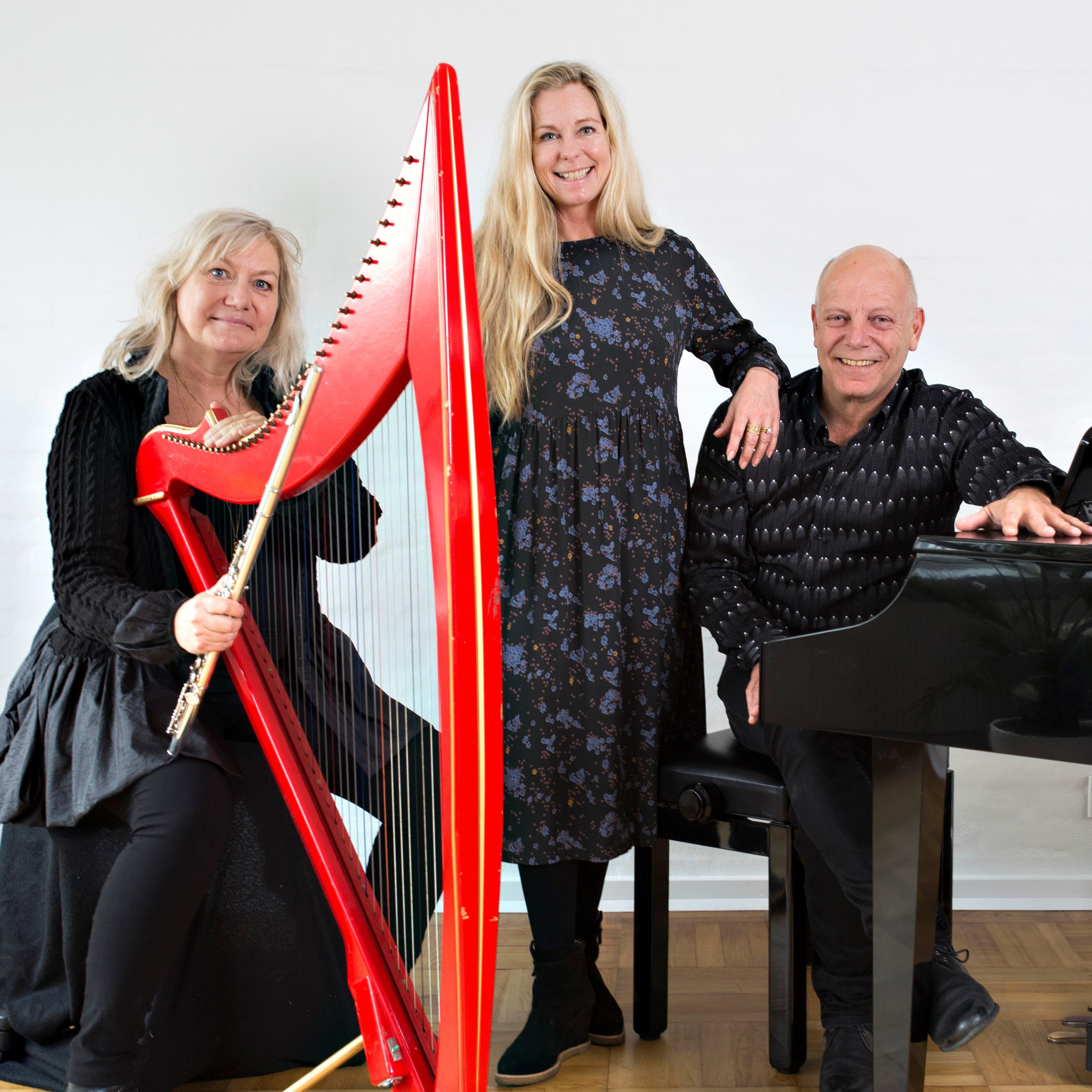 Tine Lilholt, Tina Siel og Knud-Erik Thrane i Kristrup Kirke