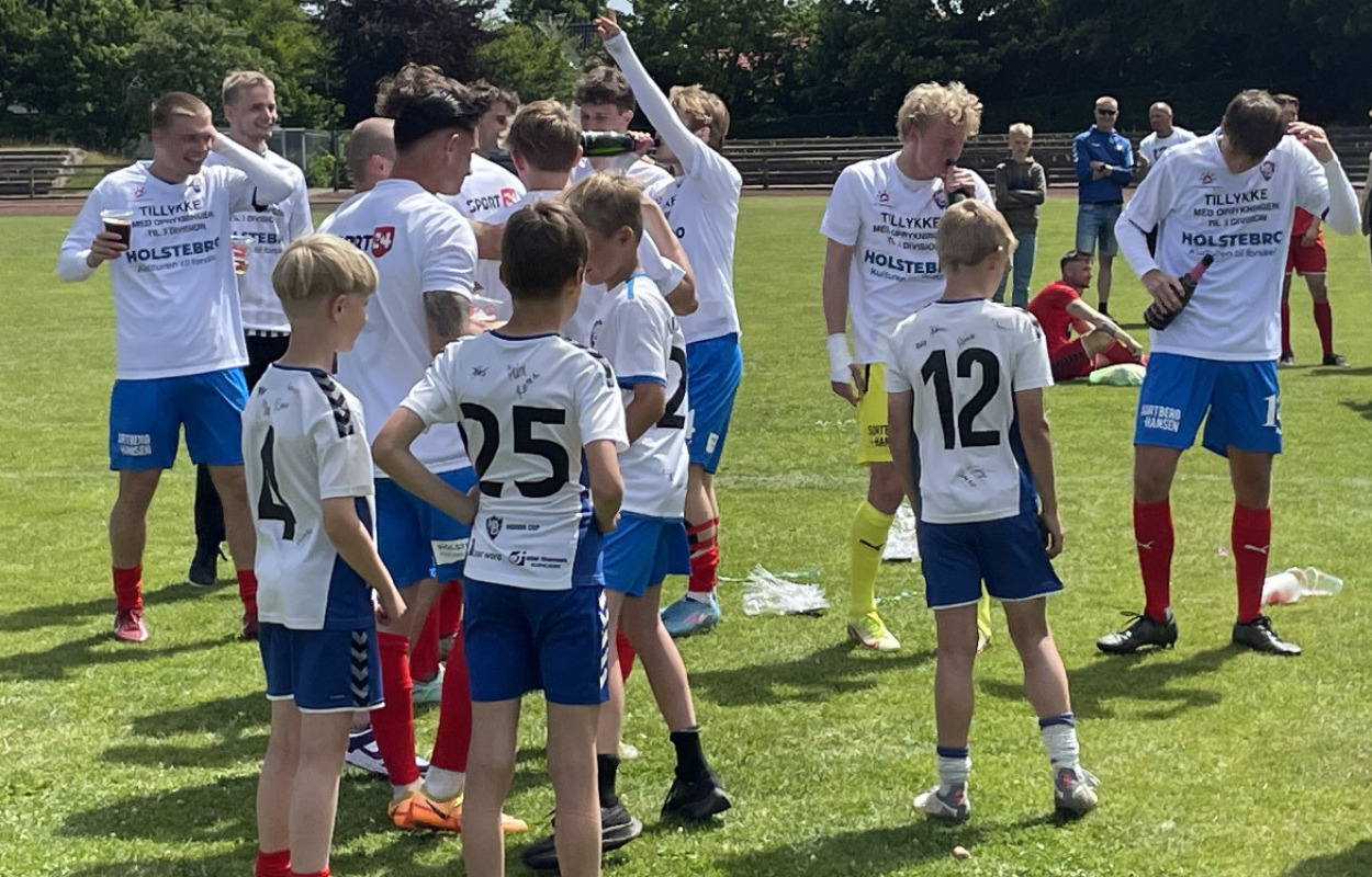 Jeppe Mehl afslutter fodboldkarrieren med en oprykning til 3. division