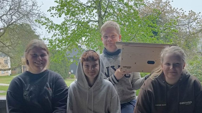 Kommune og efterskole giver presset fugleart nye hjem