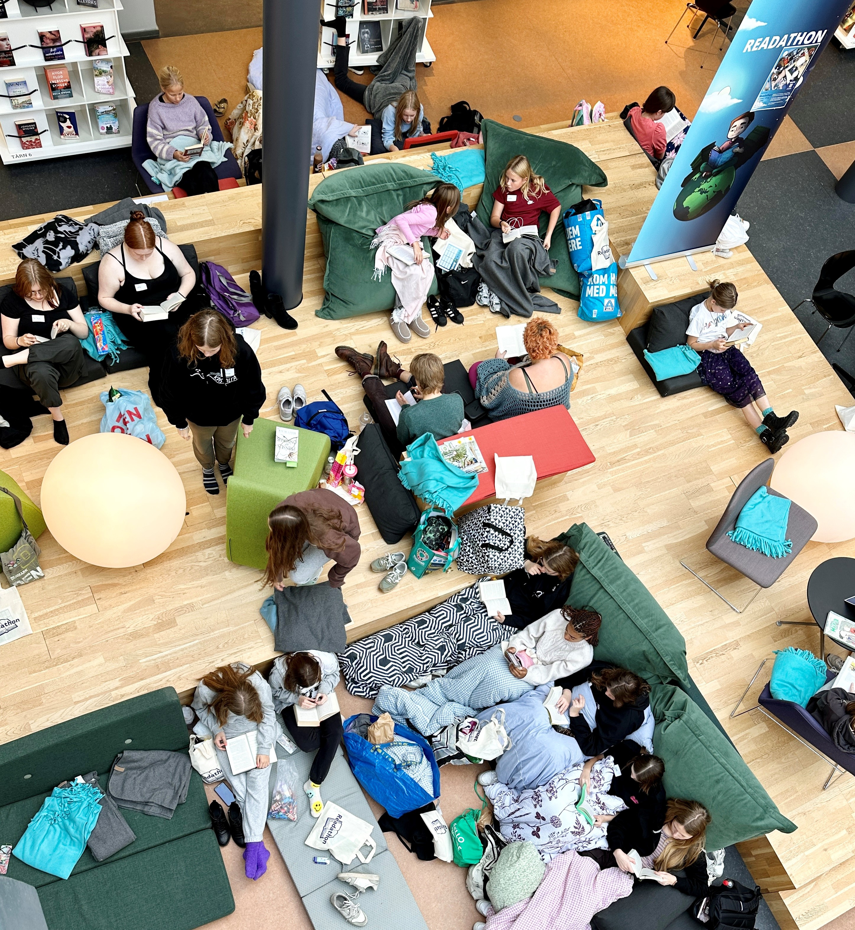 Hvor mange sider kan du læse på 24 timer? Kom og få en anderledes læseoplevelse på Randers Bibliotek